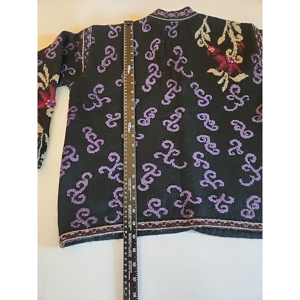 VTG Womens Cardigan Sz PL Black Floral Embroidered Sweater Nordic Scandi Cottage - Picture 9 of 11